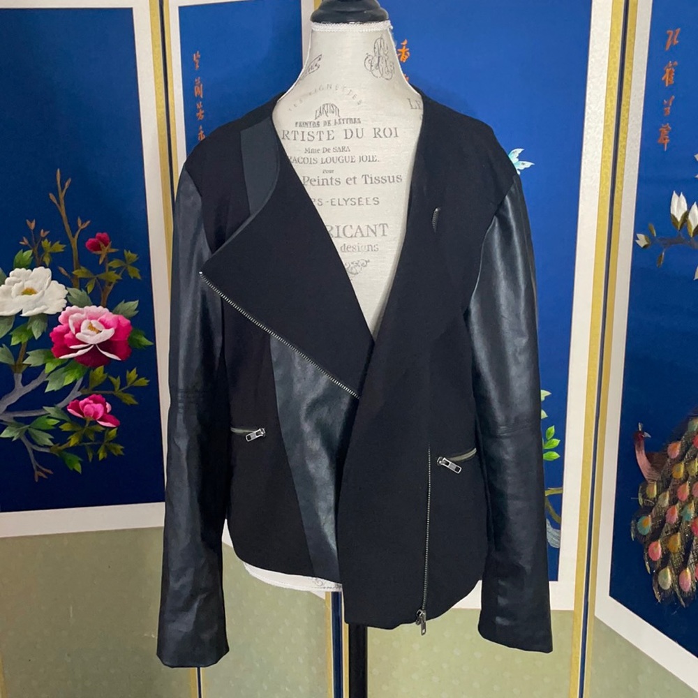 Moto jacket - Picture 1 of 6